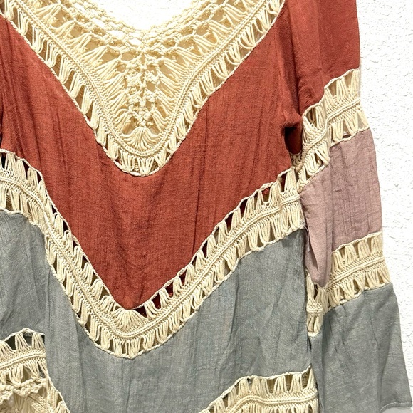 Bohemian Crochet Trim Tunic Top S/M - Picture 4 of 11